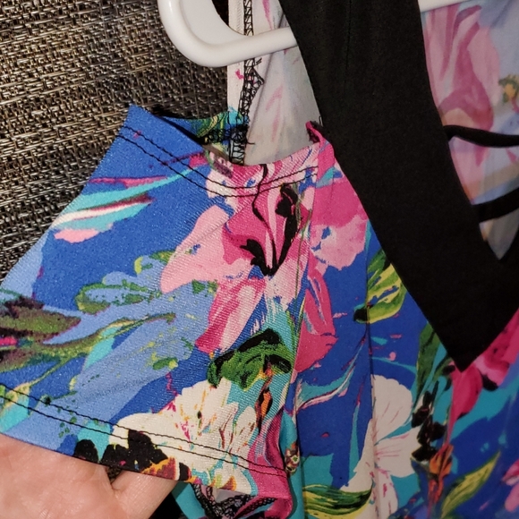 Pretty summer top - extra large - Picture 5 of 5